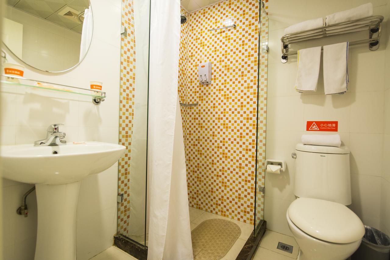 Home Inn Shanghai Daning International Guangzhong Road Circus City 外观 照片